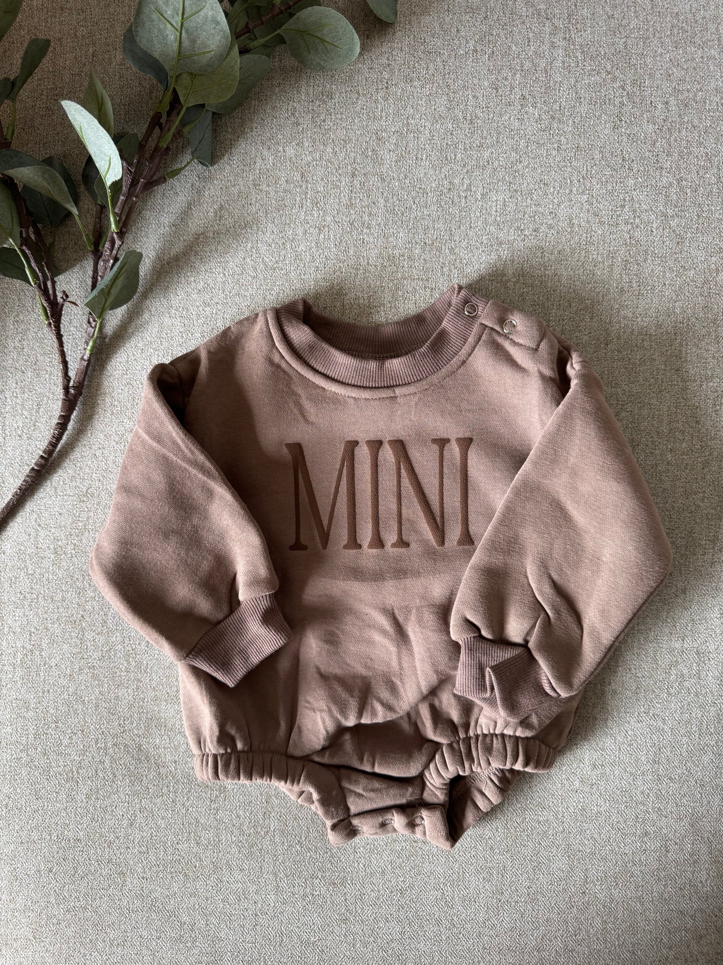 Personalized Mini Puff Vinyl Apparel / Crewneck, Bubble Romper, White and Brown, Mama, Mini, Custom, Neutral, Sleeve Customization, New Baby Gift, Match
