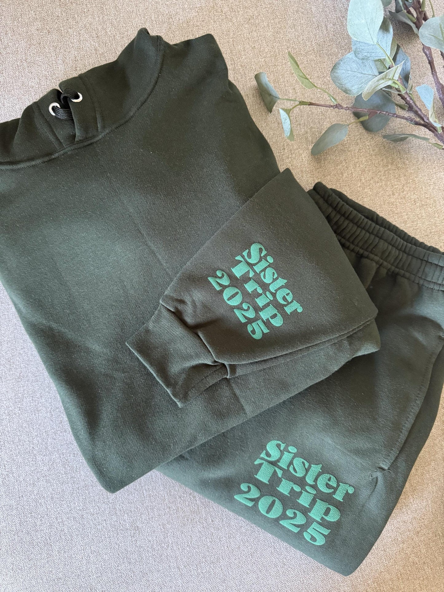 Custom Spirit Apparel / Outlined Puff Vinyl / Crewneck, Neutral, Tennis, Basketball, Football, Gift, Baseball, Family Apparel, Sweatshirts