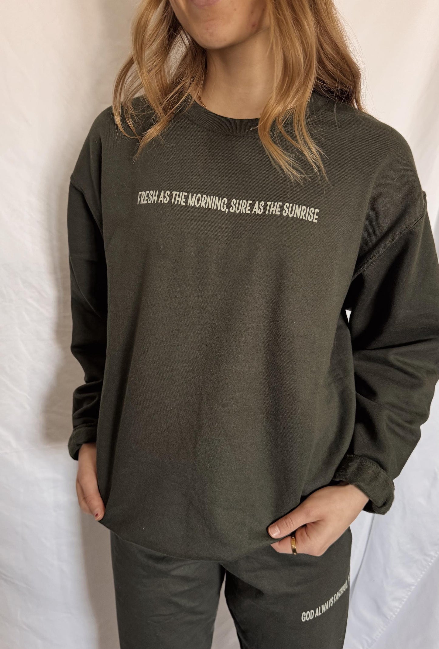 Personalized Grandma Puff Vinyl Sweatshirts / Crewneck, Custom, Neutral, Mimi, Nana, Gift, Christmas Gift, Mamaw, Grandma Gift, Birthday