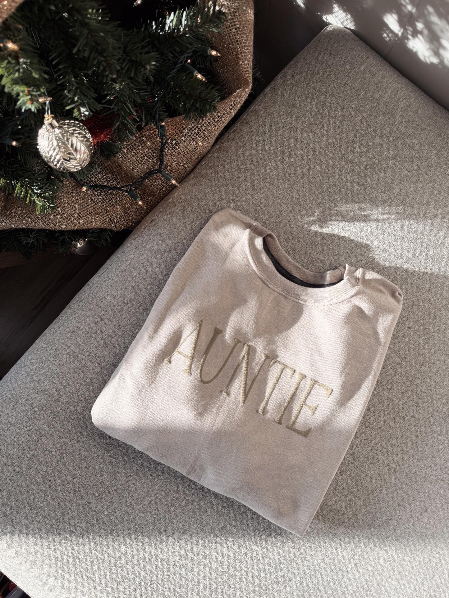 Personalized Auntie Bow Puff Vinyl Apparel / Crewneck, Bubble Romper, Aunt, Mini, Custom, Neutral, Sleeve Customization, Gifts for Aunts