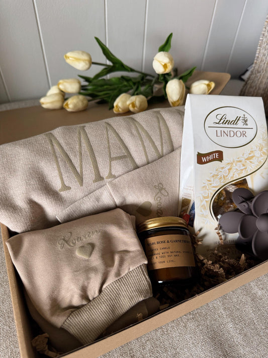 Personalized Mama and Mini Gift Bundle / Custom Crewneck, Infant Romper, Mommy and Me Apparel, Candle, Chocolate, Easy Gifts for Her